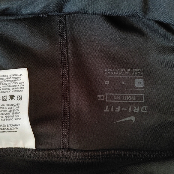 Nike Girl's Black, Grey & White Crop Leggings ~ Size XL - Picture 6 of 6